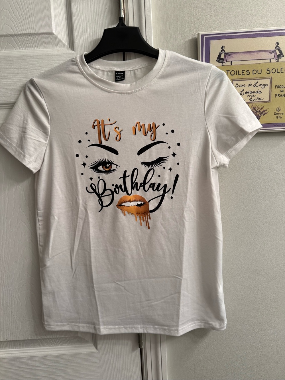 SHEIN White Short Sleeve "It's My Birthday" Graphic Tee with Gold Accent